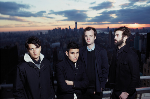 VAMPIRE WEEKEND