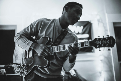 LEON BRIDGES