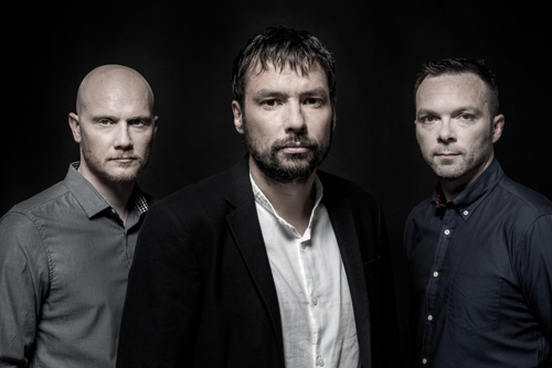 THE PINEAPPLE THIEF