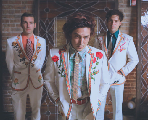 THE GROWLERS